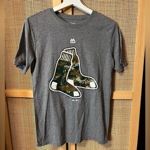 NWOT Boys XL Boston Red Sox T-shirt